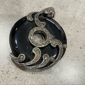 Black onyx pendant
